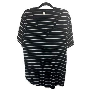 Old Navy Luxe Black White Stripe V Neck T Shirt Top Womens XL Comfy Casual Beach
